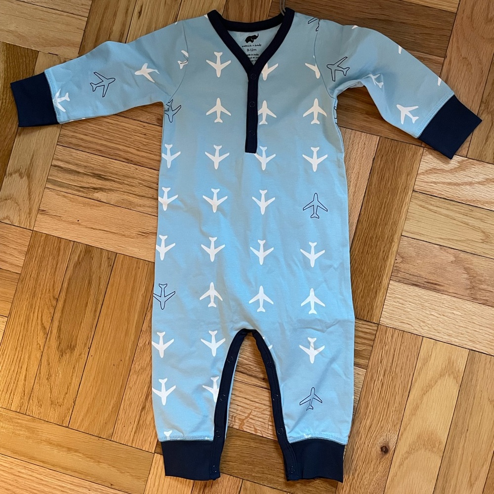 ⭐️🍼 NWT Monica and Andy out and about planes jumpsuit ⭐️